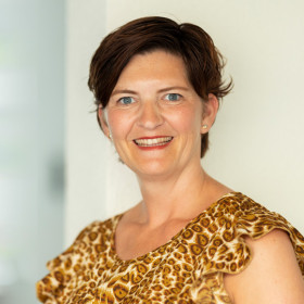 marianne van der hulst 16 x 9